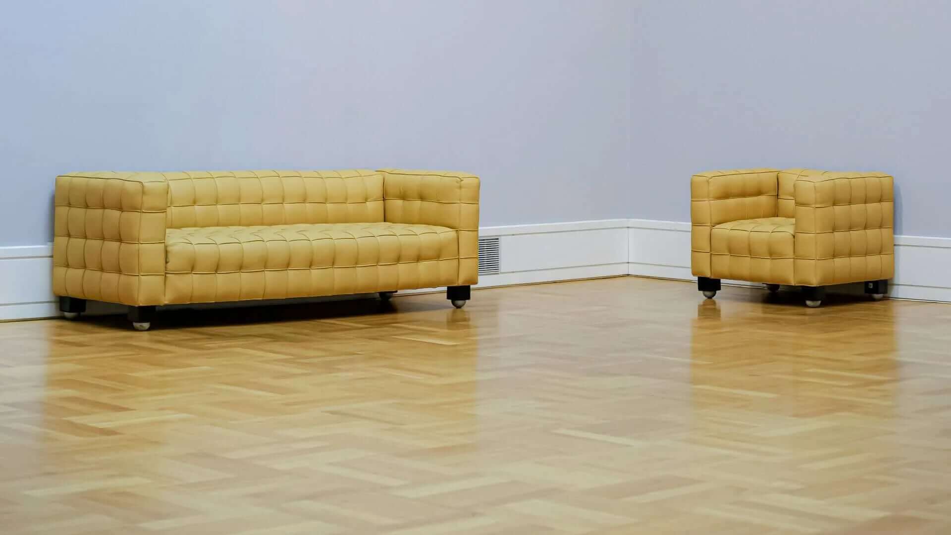 Premium parquet floor in a calm living space in Munich